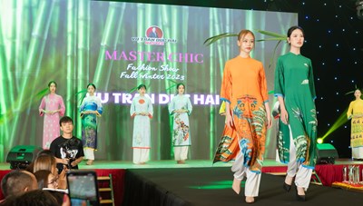 Fashion show 'Việt Nam tỏa sáng'